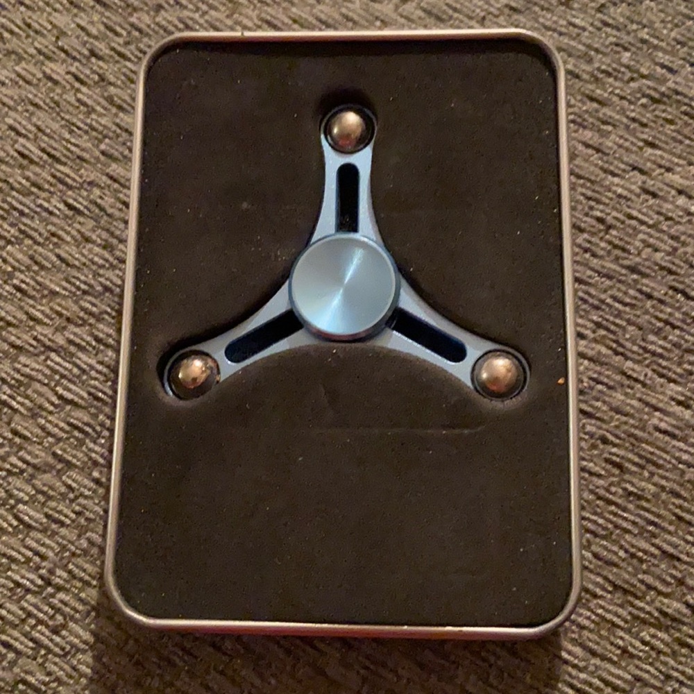 ⭐️Steel Blue Fidget Spinner